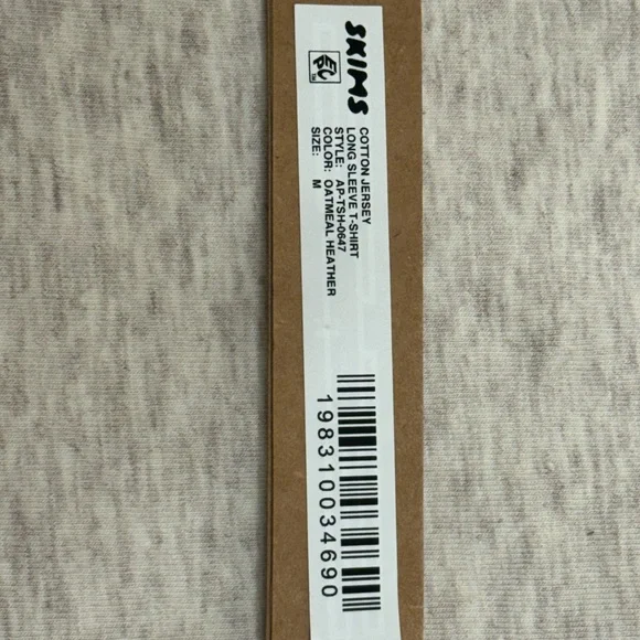 NWT Skims Cotton Jersey Long Sleeve
T-Shirt MEDIUM - Picture 4 of 5